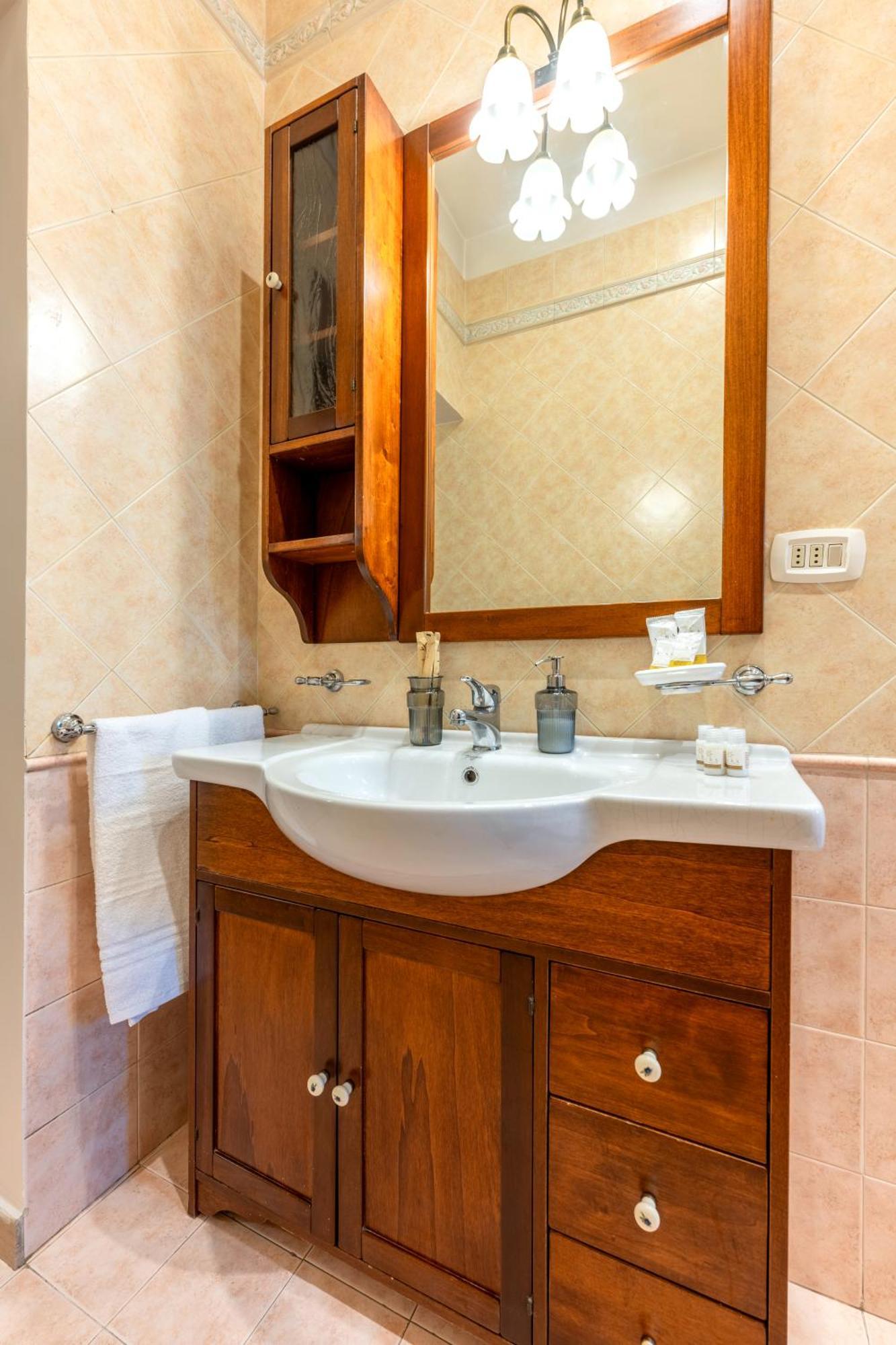 100Mq Maison Paradise - Central & Elegant Apt Барі Екстер'єр фото