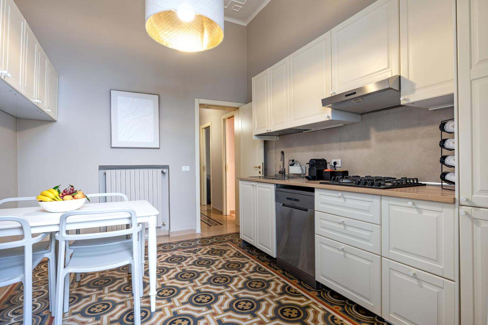 100Mq Maison Paradise - Central & Elegant Apt Барі Екстер'єр фото
