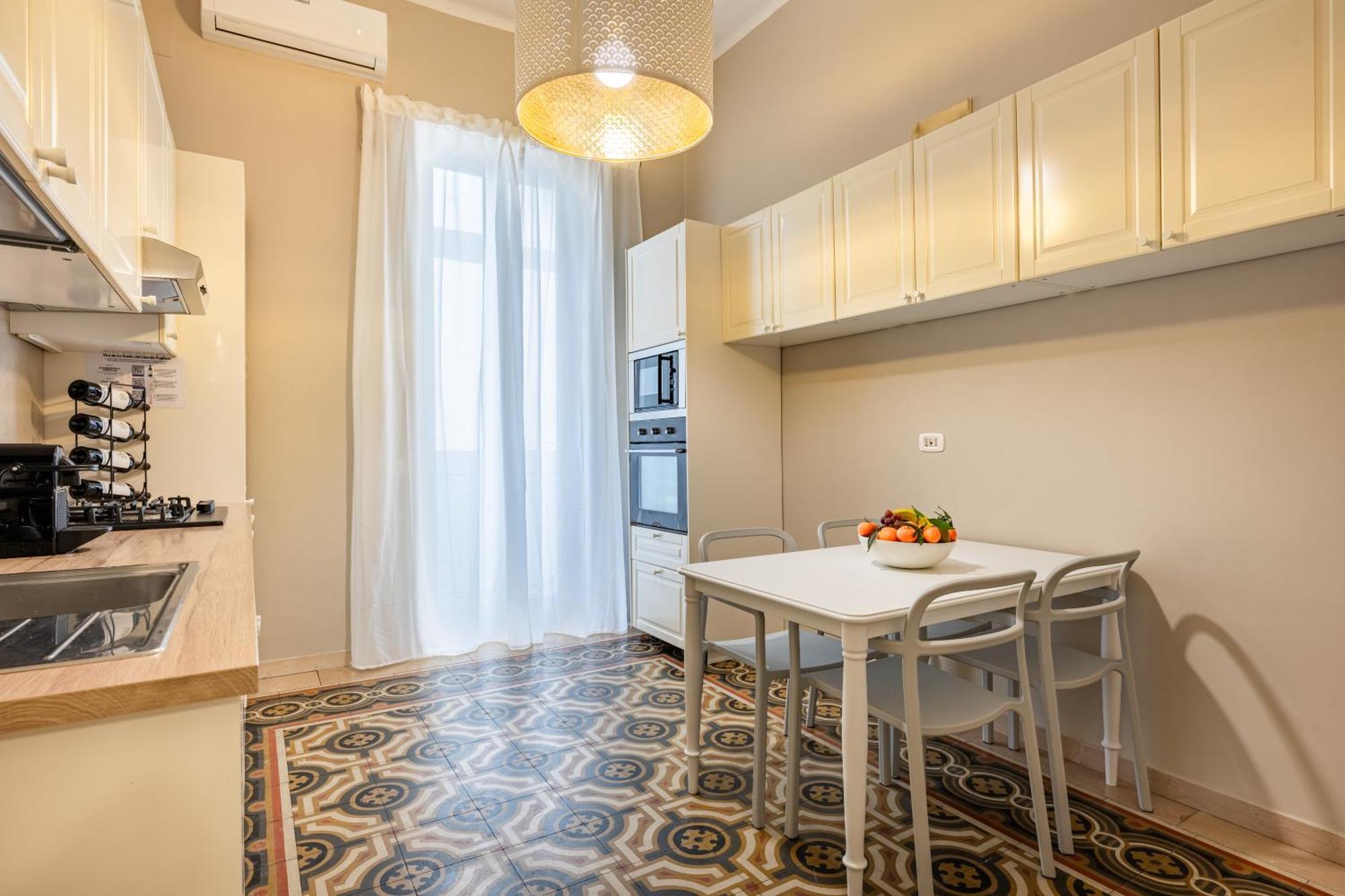100Mq Maison Paradise - Central & Elegant Apt Барі Екстер'єр фото