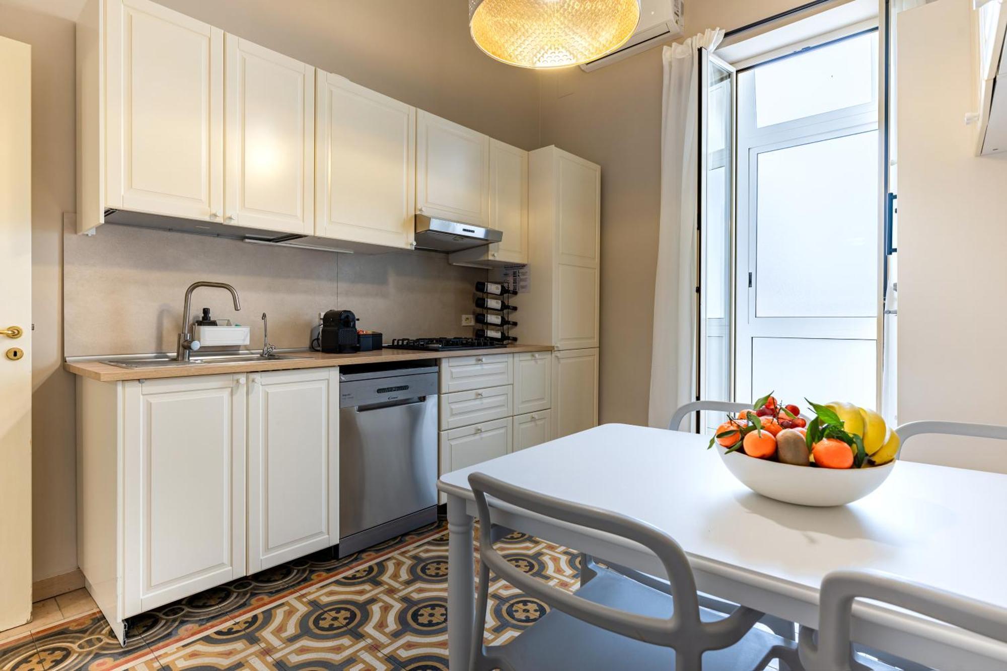 100Mq Maison Paradise - Central & Elegant Apt Барі Екстер'єр фото